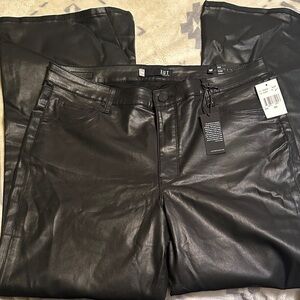 NWT   Kut from the Kloth Black faux leather Flare Leg Pants size 18 w